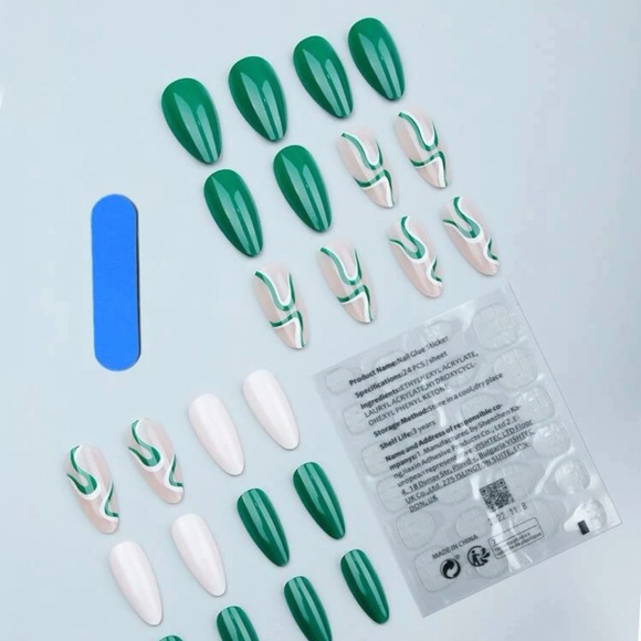 False nail 24pc natural delicate & comfortable - Picture 2 of 3